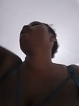 JuicyHoney_01 webcam
