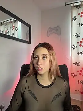 Sophia_LuxxX webcam