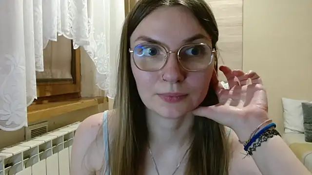 LooveELLYx webcam