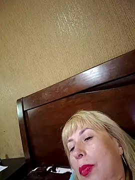 SelinaLovqx webcam