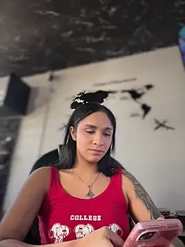 Isabella-Teen webcam