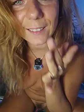 AngelaDesires webcam