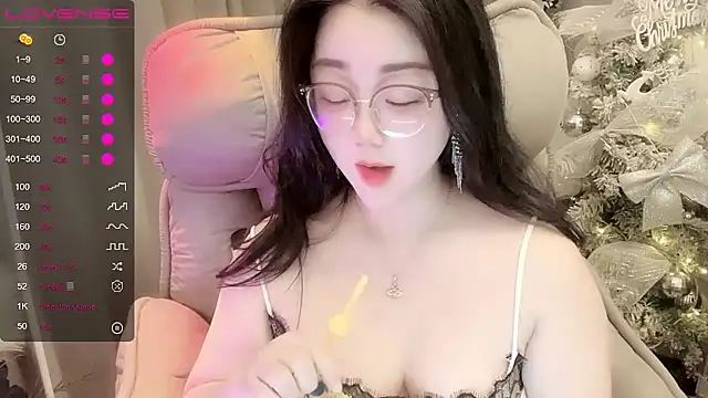 Monica-666888- webcam
