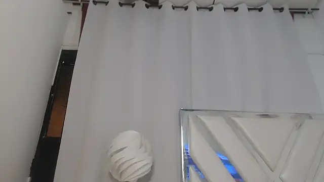 AlannaHarper webcam