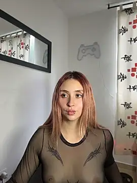 Sophia_LuxxX webcam