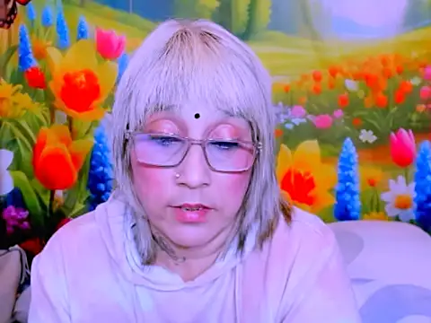 indianroxy webcam
