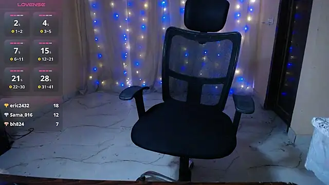 NAUGHTY_Niya webcam