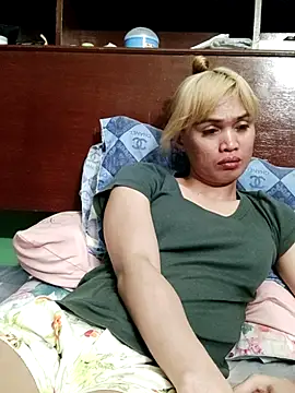 QueenSoreal webcam
