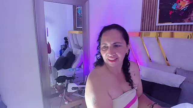 Luna_Naughty1 webcam