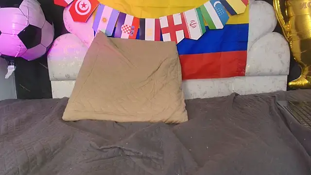 kissme_luna webcam