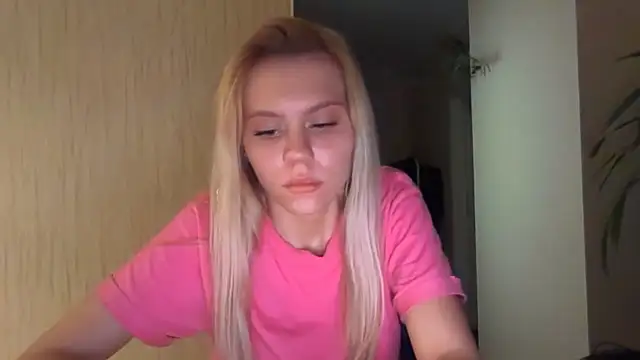Glamorforyou live cam on StripChat