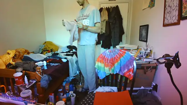 JohnnyMoves webcam