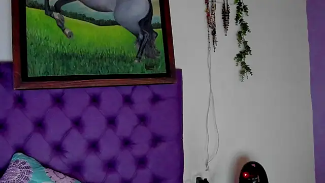 Cloeandtyfanny webcam