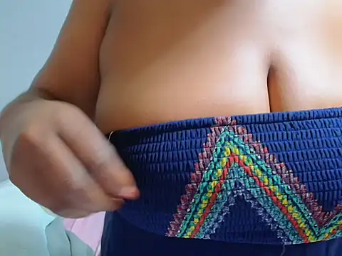 CandyYumsAerolaXX webcam