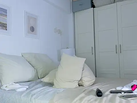 MissFrenchy webcam
