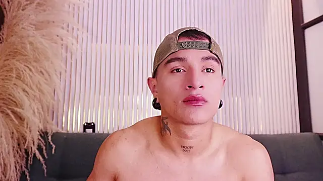 LiamDeep webcam
