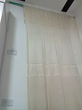 Sara_Brownx webcam