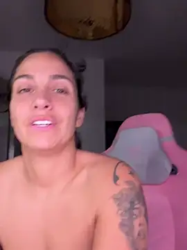 LaPetiteKim webcam