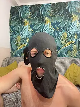 -DARKWHITE live cam