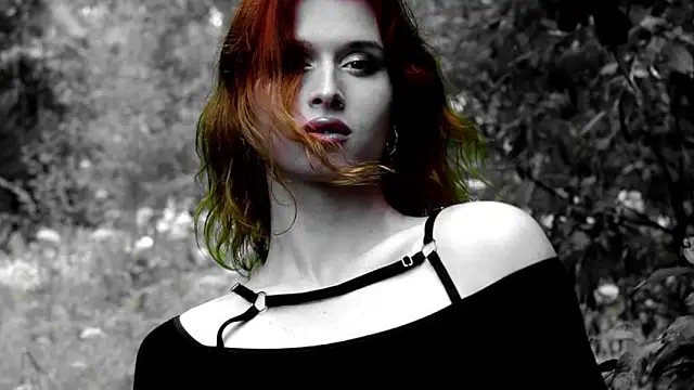 Leo_redhead webcam