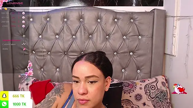 LAILAGUMMY live cam on StripChat