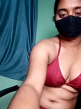 shrutee12 webcam