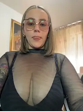 CurvyLust_x webcam