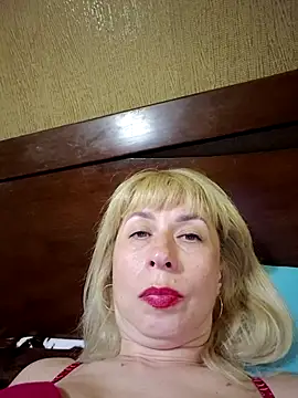 SelinaLovqx webcam