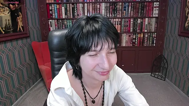 adonbev - AdonBev's free webcam - UK Sex Cams