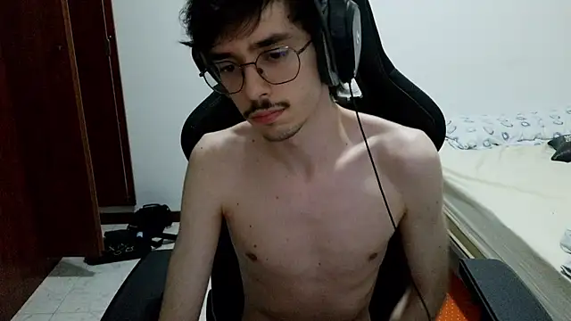 gabrielNovin17cm webcam