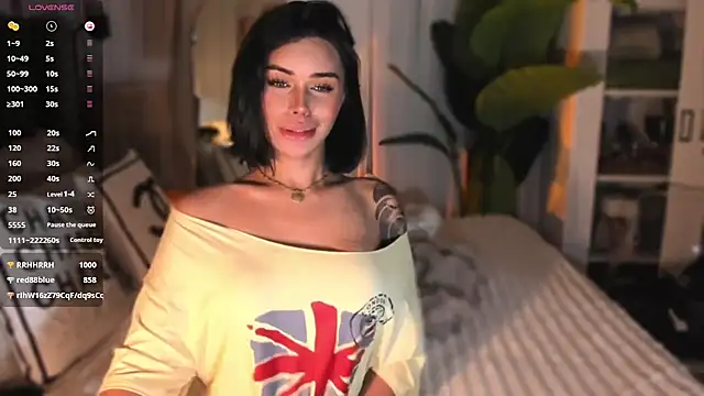 ParisianDoll webcam