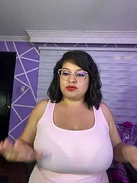 MiiaaJoness