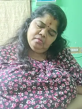tamilthanushri webcam