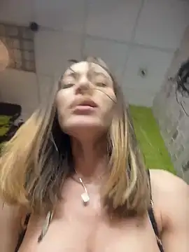 IAmNobodyXXX webcam
