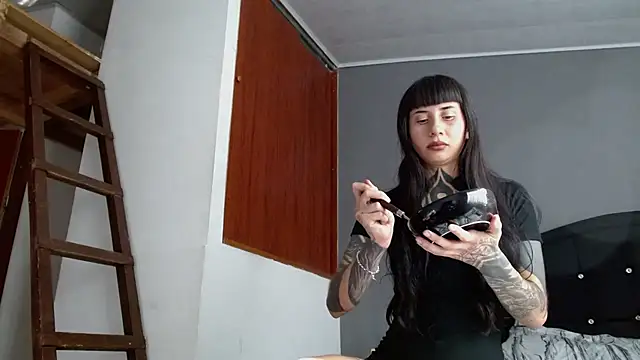 Emilia_1995 webcam