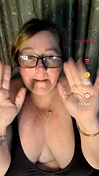 Iceprincess2bad4u webcam
