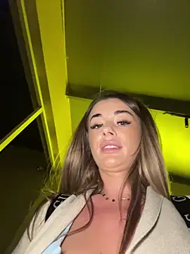 IsabellaEtthan Live Webcam on Stripchat