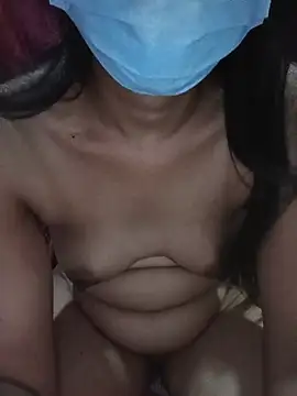 cute_riyaa04 webcam