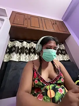 Yourhornynightmare webcam