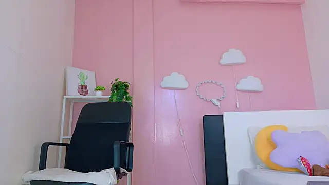 SeleneGibson__ webcam