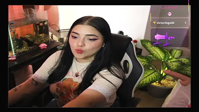 Lady_Kaisa webcam