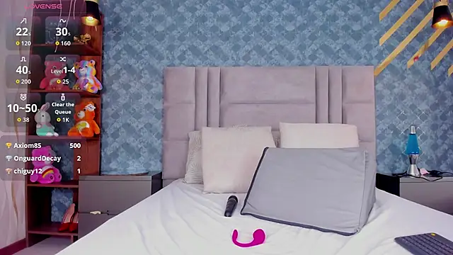 NiiaMoore webcam