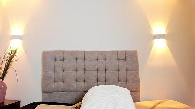 Bella_Sumers webcam