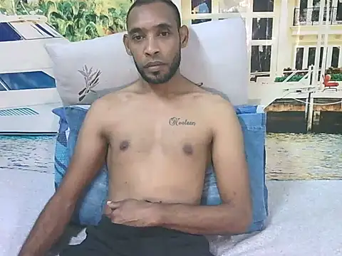 IndianMagicMike webcam