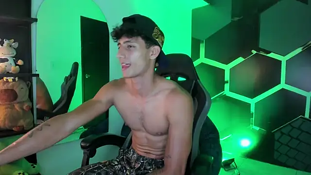 MaxiimoRomano_ live sex cam