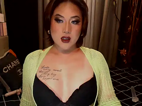 YourMistressAggy webcam