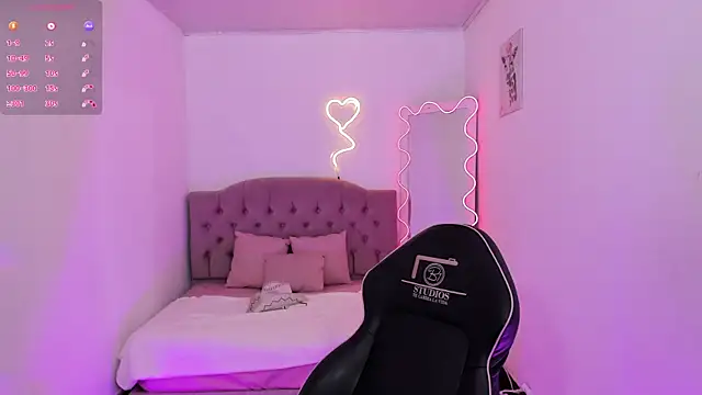 KATHERINE_TAY webcam