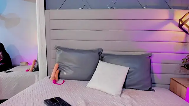 Miia_ferrarii webcam