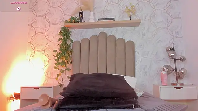 huge_boobs_ebony_ webcam