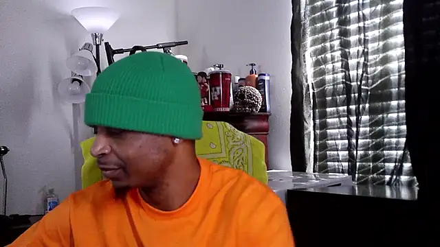 Rickavelli_ webcam